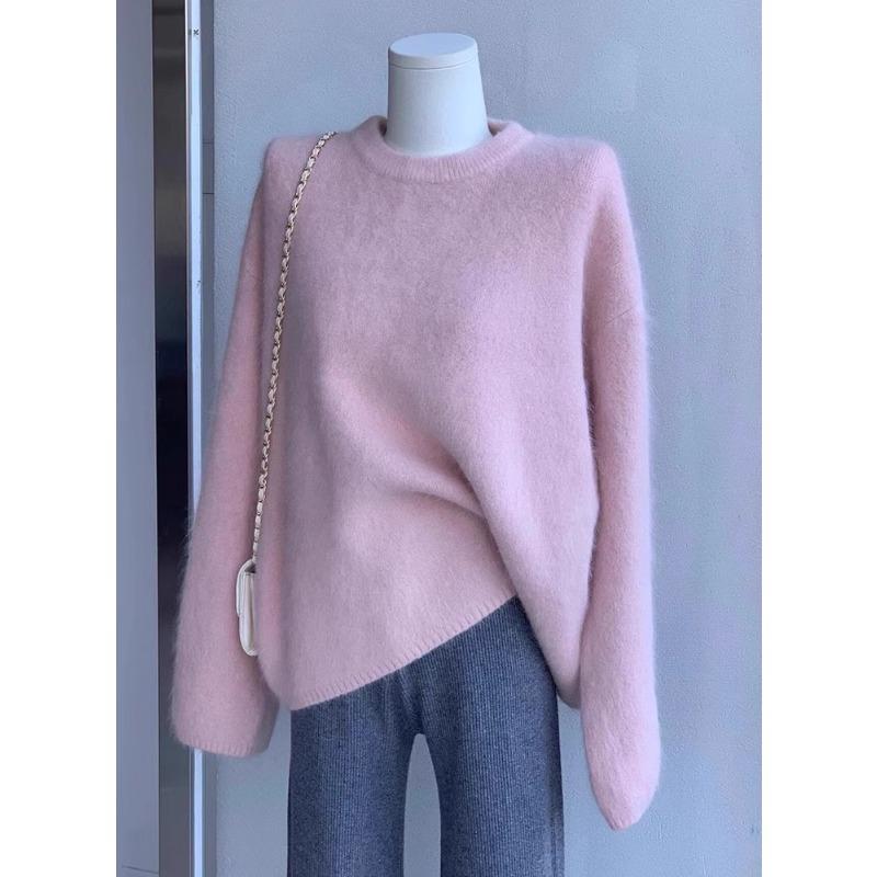 

Pink thickened crew neck pullover sweater women s autumn and winter new raccoon velvet soft waxy loose outer wear knitted sweater one size fits all розовый