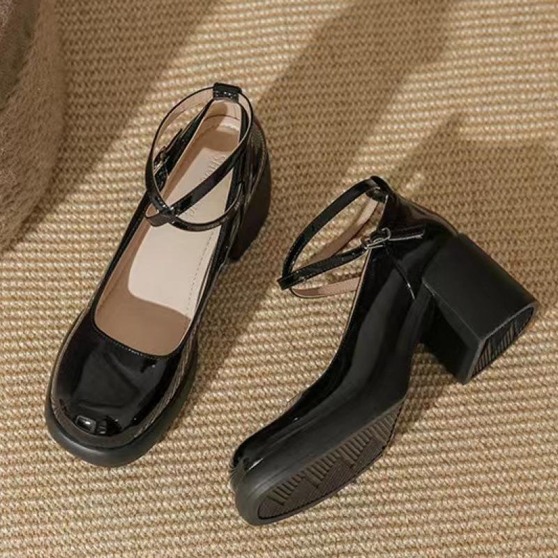 

Французские туфли Мэри Джейн на толстом каблуке, женские летние 2025, новые дышащие туфли на одинарной подошве с перекрестной пряжкой, под юбку 40 чёрный