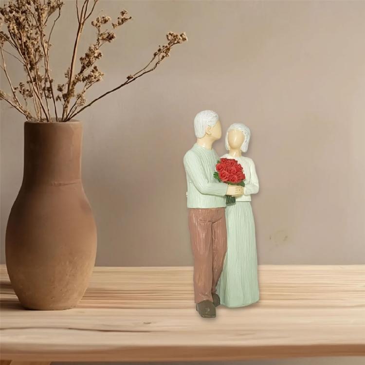 Romantics Loving Elderly Couple Figurine Resins Anniversary Statue Valentines Day Figures Gift for Parent Grandparents