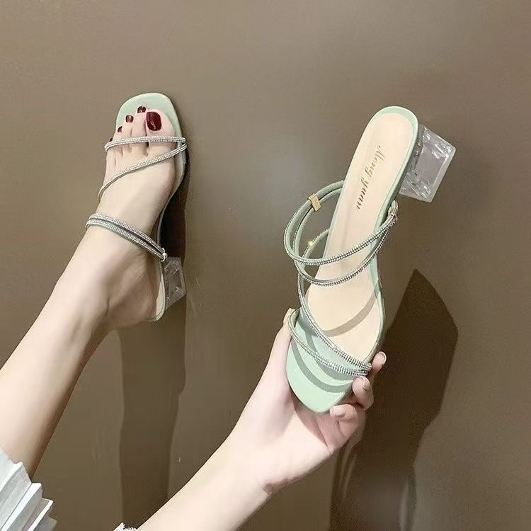 

Летние женские шлепанцы на среднем каблуке со стразами во французском стиле. Сказочная элегантность, универсальные для повседневных и вечерних нарядов. 40 зелёный