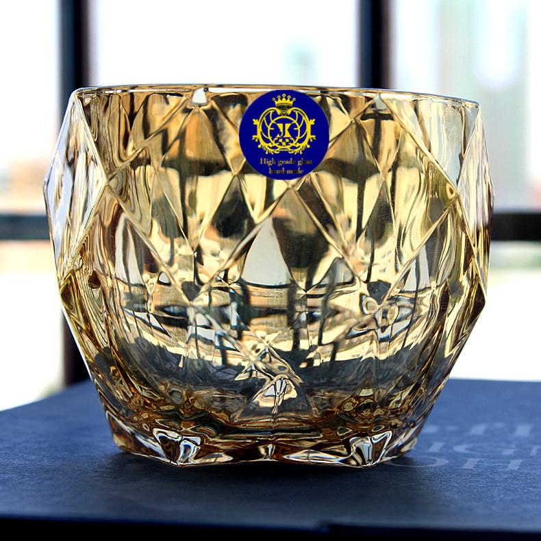 Goldene Kristall-Whiskygläser Europäischer Stil Luxuriöses Heim-Weinglaswaren Funkelnder Bierkrug XO Chivas Cognac Brandy Schwenker