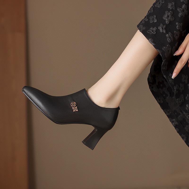 Pointed deep mouth single shoes women's spring new simple temperament first layer sheepskin high heels thick heel women's fashion shoes