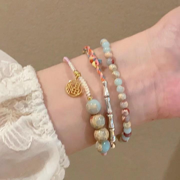 Trendy Beaded Bracelet: Summer Style for Chic Women and Ideal Gift for Girlfriends