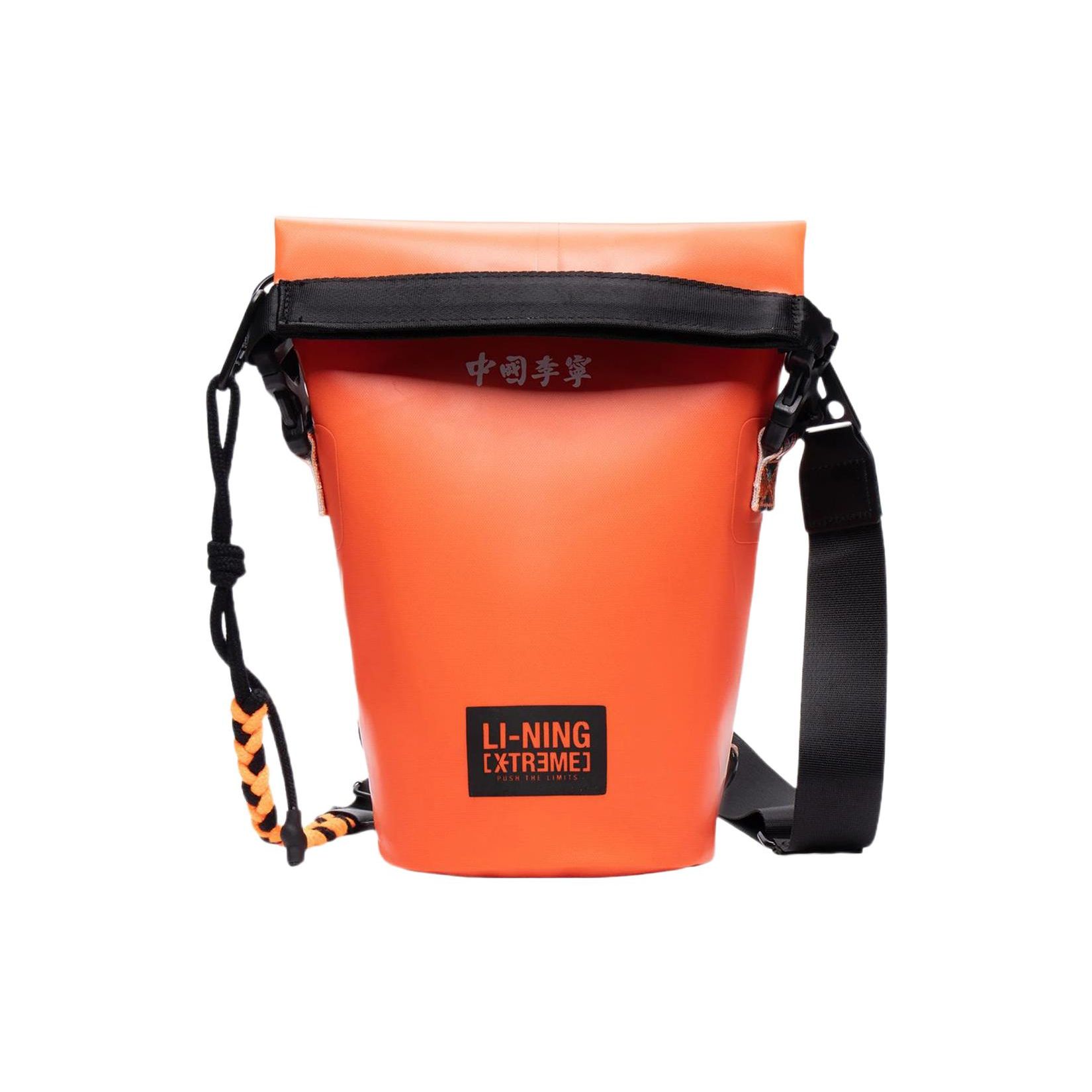 

Li Ning Logo Decorated Adjustable Shoulder Strap Design Bucket Bag Fabric Crossbody Shoulder Bag Unisex bags Orange ABDS158-1 Orange
