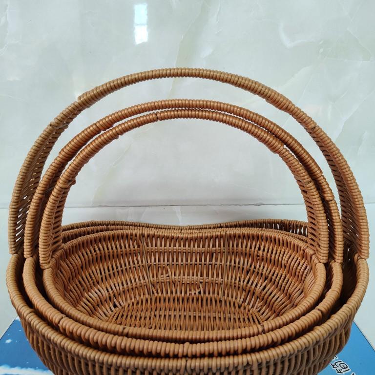 Rattan-Look Iron Frame Handbasket: Plastic Woven Flower, Vegetable, Shopping, Wedding Gift, Outdoor Restaurant Storage Basket.