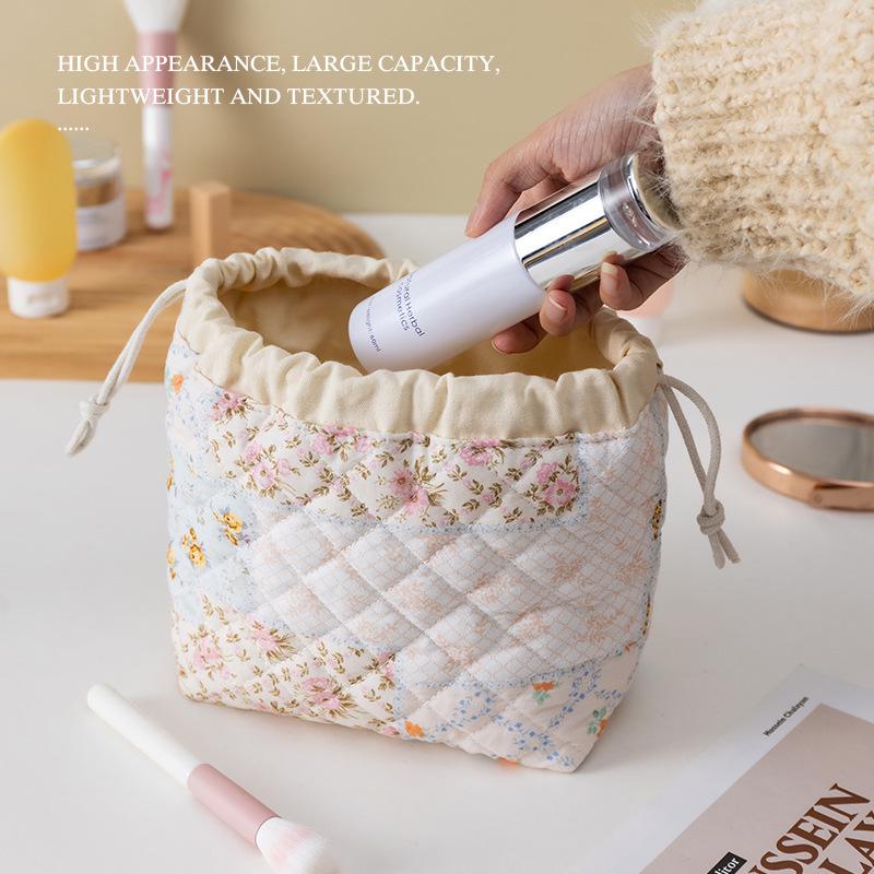 Premium Quilted Travel Storage Pouch: Large Capacity, Cute Drawstring Design