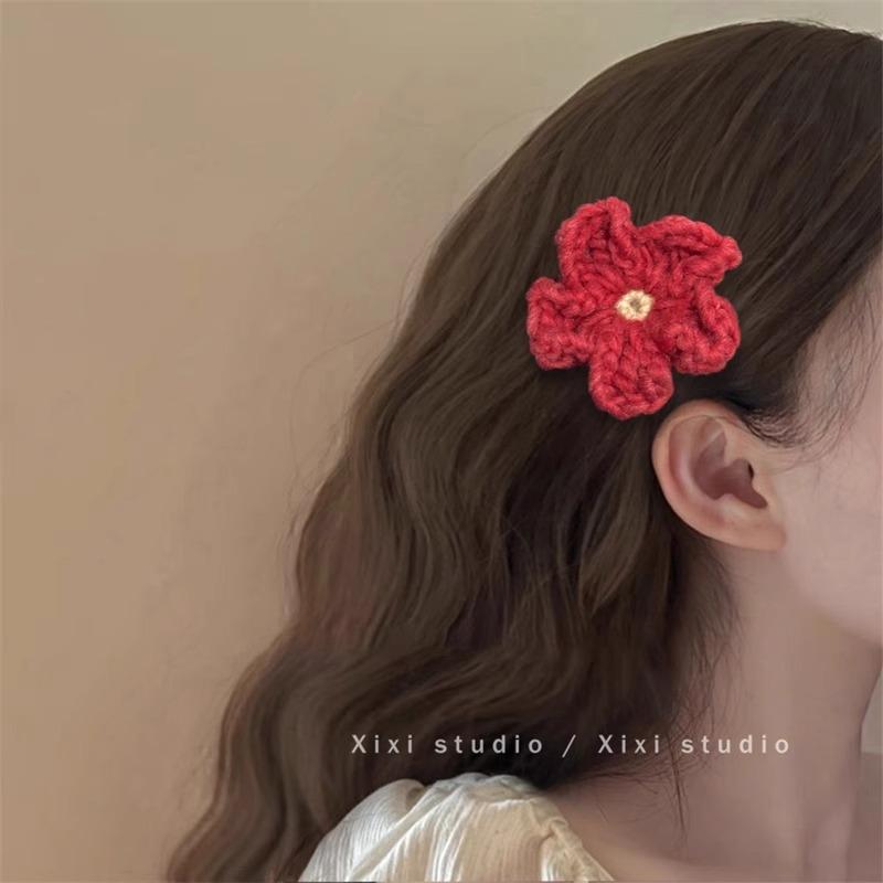 

Вязаная шерстяная роза заколка для волос Новый год и празднование фестиваля Маленькая заколка Заколка-акула Аксессуар для волос Knitted straight clip