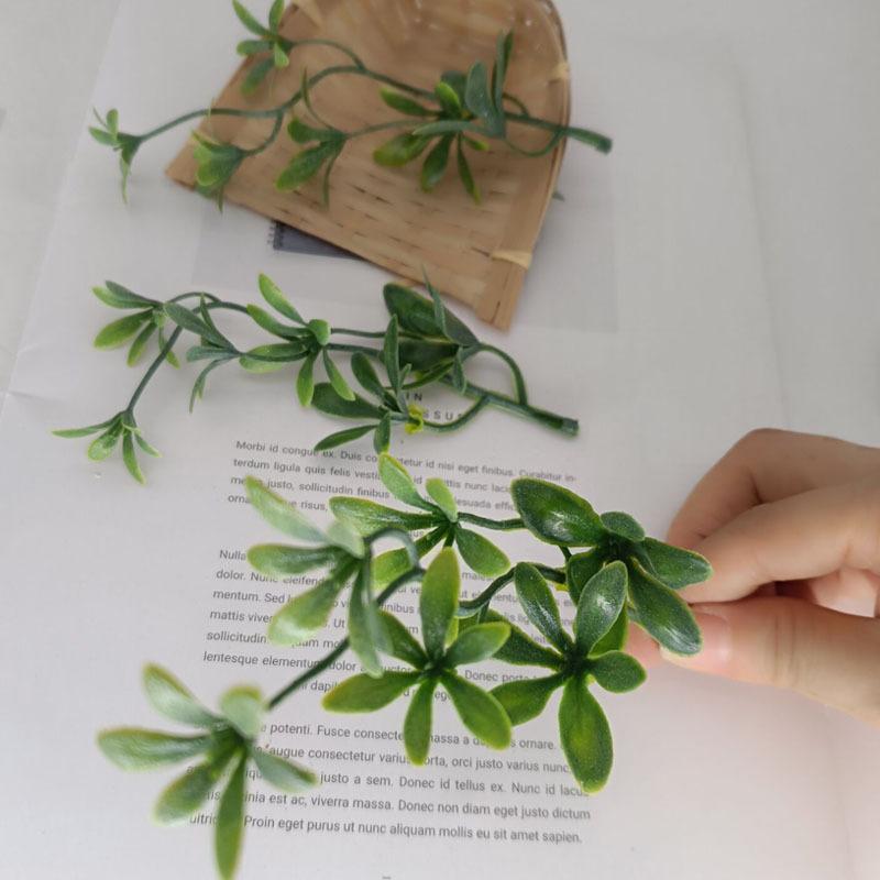 5pcs Mini Branches Stamen DIY Wreath Decorative Accessories Artificial Flower Leaves Grass Christmas Party Decoration Fake Plant