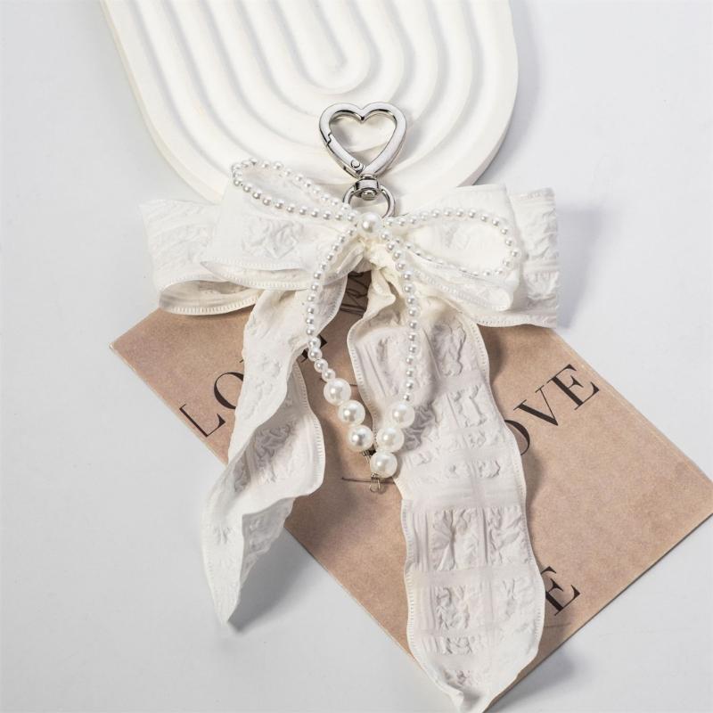 Pearls Bows Bag Charm Pendant Aesthetic Purse Charms Aesthetic Keychains Keyring for Women Backpack Purse Handbag Decors