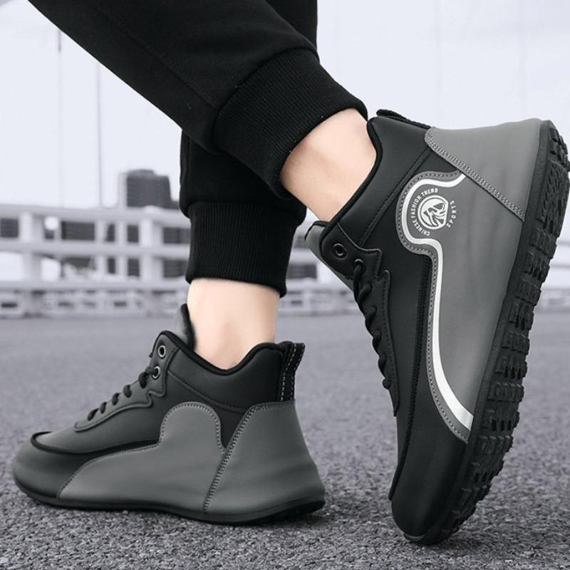 Hochwertige modische Herrenschuhe für Teenager Plattform-Sneaker Koreanische Version Mid-Top Leder Laufschuh Tenis Masculino