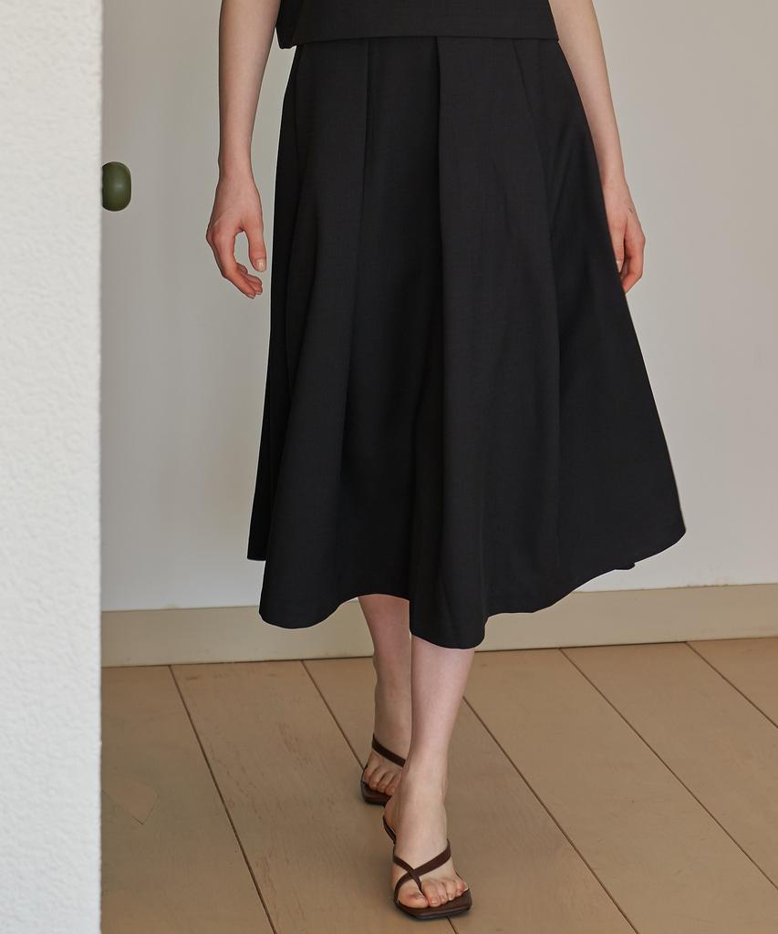 Peullobeu Bloom Flare Skirt (Bk)