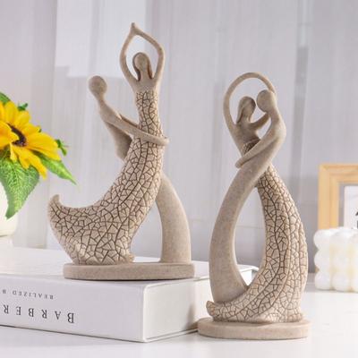 Kawaii Hugging Couple Abstract Statue Mini Creative Resin Couple Figurine Light Luxury Exquisite Lovers Modern Decor Desk