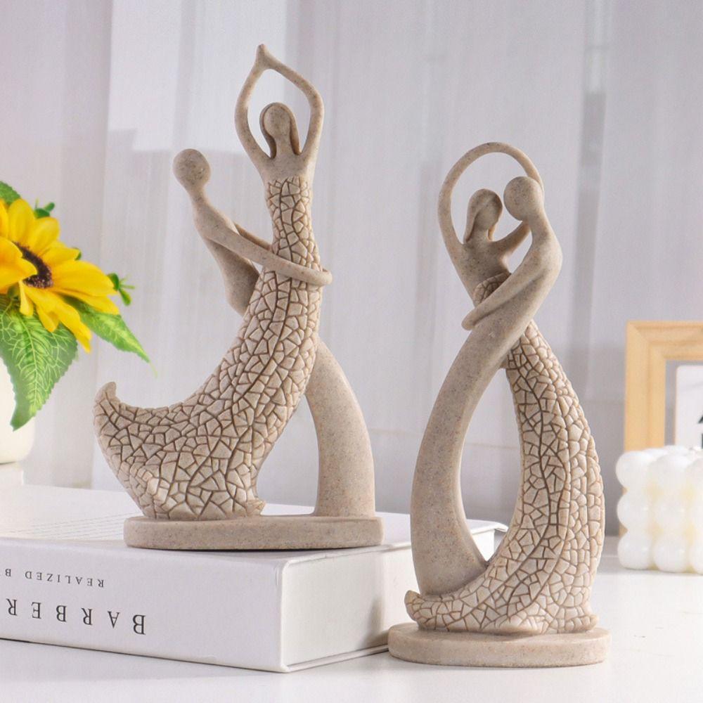 Mini Resin Couple Figurine Creative European Lovers Sculpture  Valentine's Day