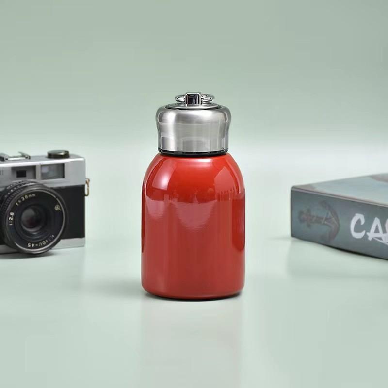 

Thermos Cup Insulated Cup Stylish, Portable, and Versatile for Home, Outdoor, Students, and Car Use 300ml червоний