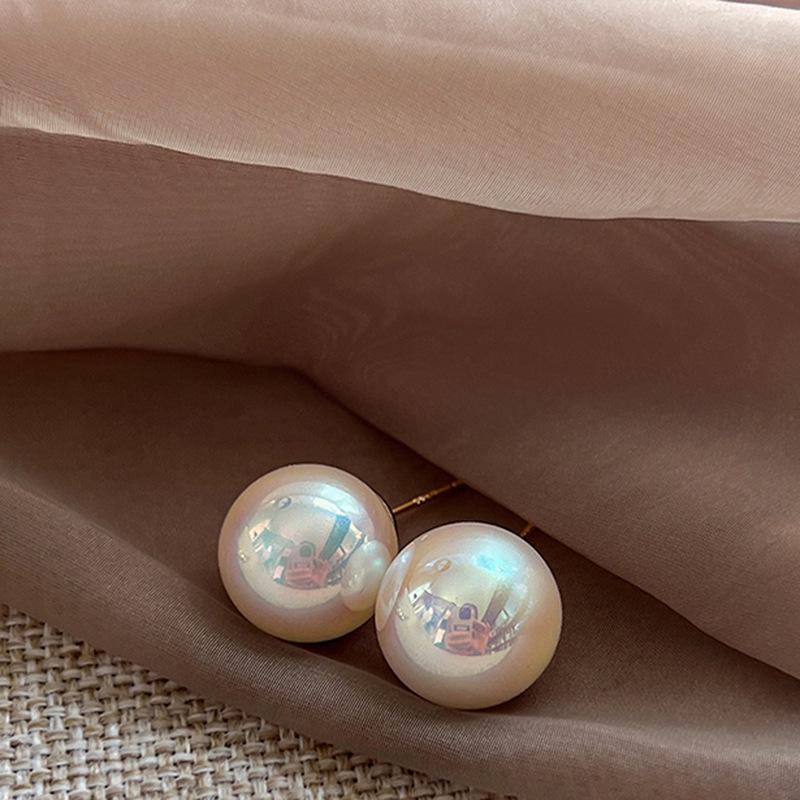 Shi Jia Light Milk White Pearl Earrings: S925 Silver Studs for Women - High-End, Versatile, Niche Design