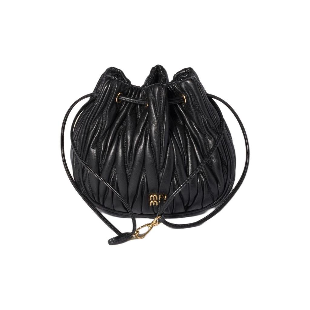 Miu Miu Matelassé Logo Lambskin Clutch Women clutch Black 5ND022_AFPP_F0002