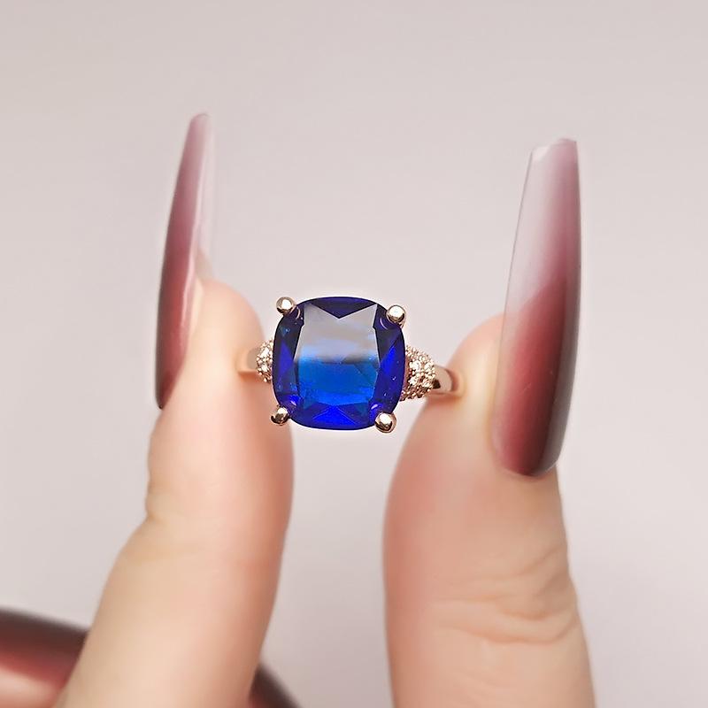 2025 Eingesetzter Saphir Set Ring, Feminines Temperament, Roségold, Tiefblau, Hochwertige Halskette, Ohrringe