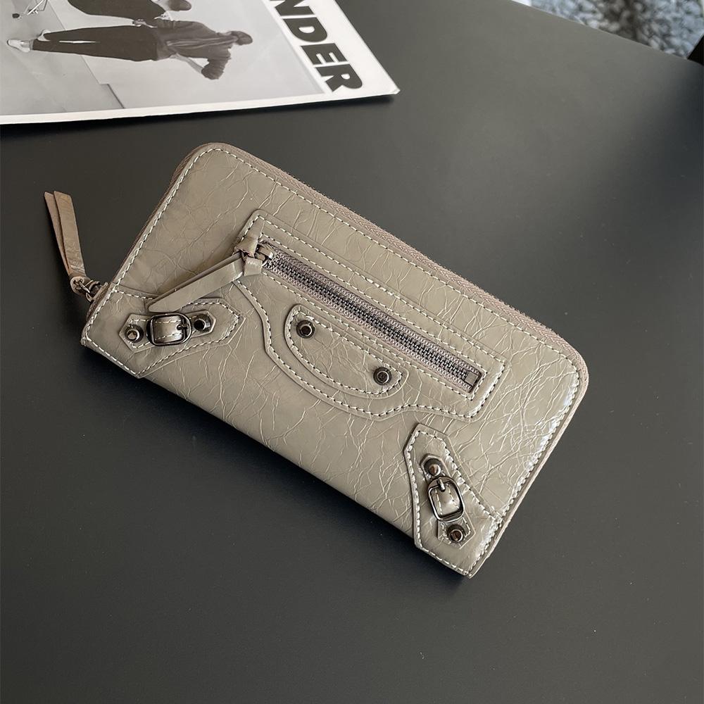 Retro Genuine Leather Women Wallets First Layer Of Cowhide Motorcycle Long Wallet Branded Style Rivets Phone Purse Studs Clutch Bag
