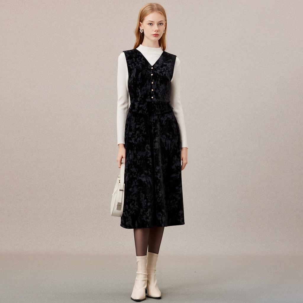[Retro Exquisite Velvet Vest Skirt] Women's 25 Year Winter Edition High Quality Texture Slimming V-neck Dress