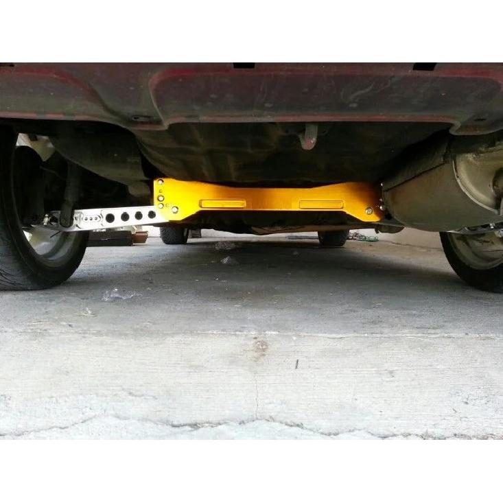 Červené kované spodní zadní rameno s pouzdrem pro Honda Civic EK 1996-2000 DX SI