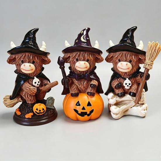Highland Cow Figurine, Halloween Witch Pumpkin Skull Cow Statue, Resin Scottish Ornament for Calf Lovers, Shelf, Tiered Tray, Mantel, Tabletop Decor