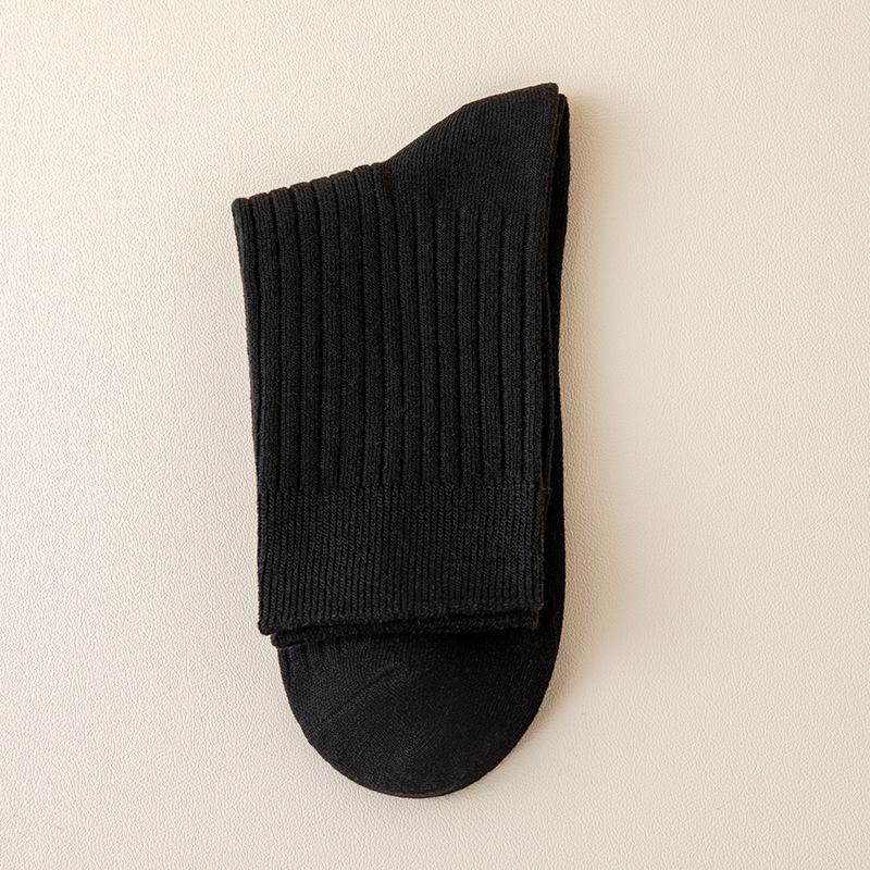 3 Pairs Men Crew Socks Black and White Middle Tube Streetwear Soft Breathable Cotton Casual Socks