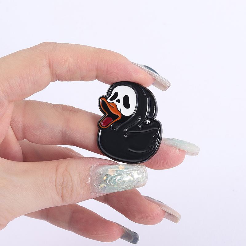 Halloween Duck Enamel Pins Custom Skeleton Witch Brooches Lapel Badges Clothes Punk Animal Jewelry Gift for Friends