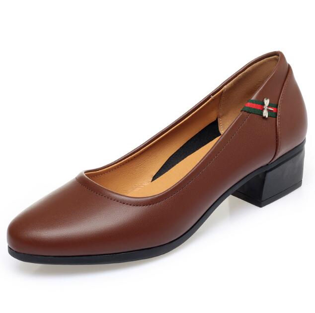 Fashion New Women Soft Leather Low Heel Comfortable Middle-aged Shoes Female Pumps Office Work Shoes Casual Women Wedges Shoes 2025