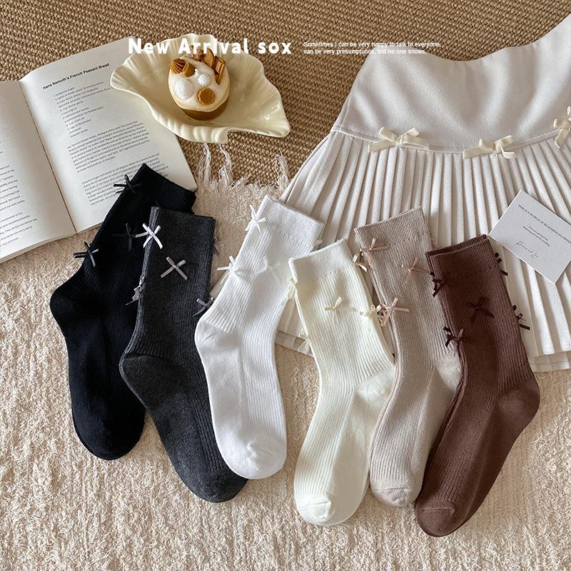 

A Pair of Socks for A Girl In Spring and Autumn, Featuring A Mid-calf Lolita Bow, A Retro Coffee-colored Cute Girl, and A Bunch of Long Socks 1 pair кавовий