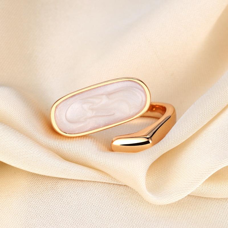 Gold-plated Seiko natural white fritillary open ring, simple personality does not fade ring