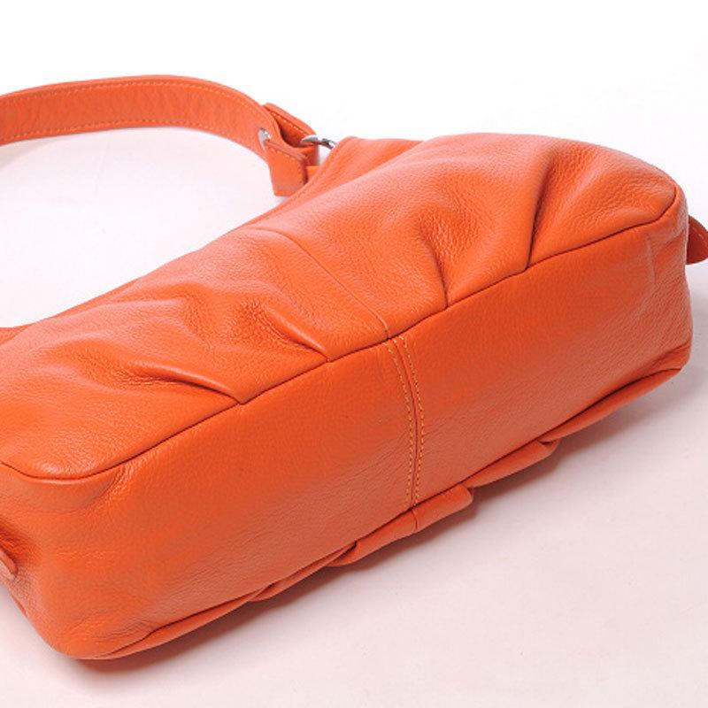 Echtleder Damen Schulter- & Umhängetaschen: Modische Unterarm- und quadratische Taschen aus Rindsleder