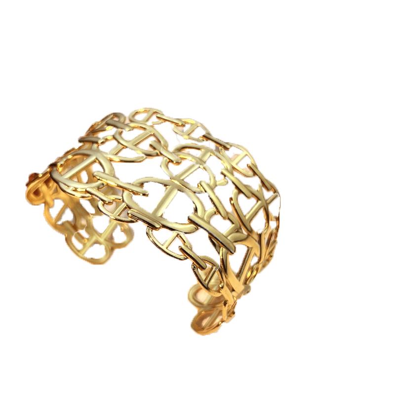 Y&S Fashionable Stainless Steel Bracelet Non-fading Wide Bracelet Elegant and Upscale for Women Suitable for Parties and Gifts