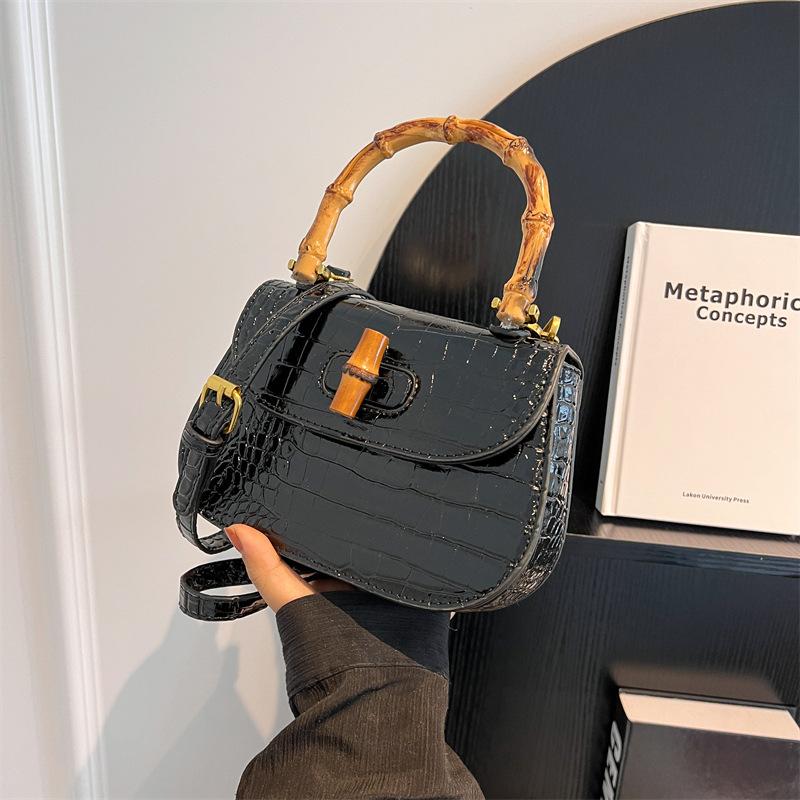 Bamboo bag women's new retro shoulder saddle bag premium texture niche simple messenger bag