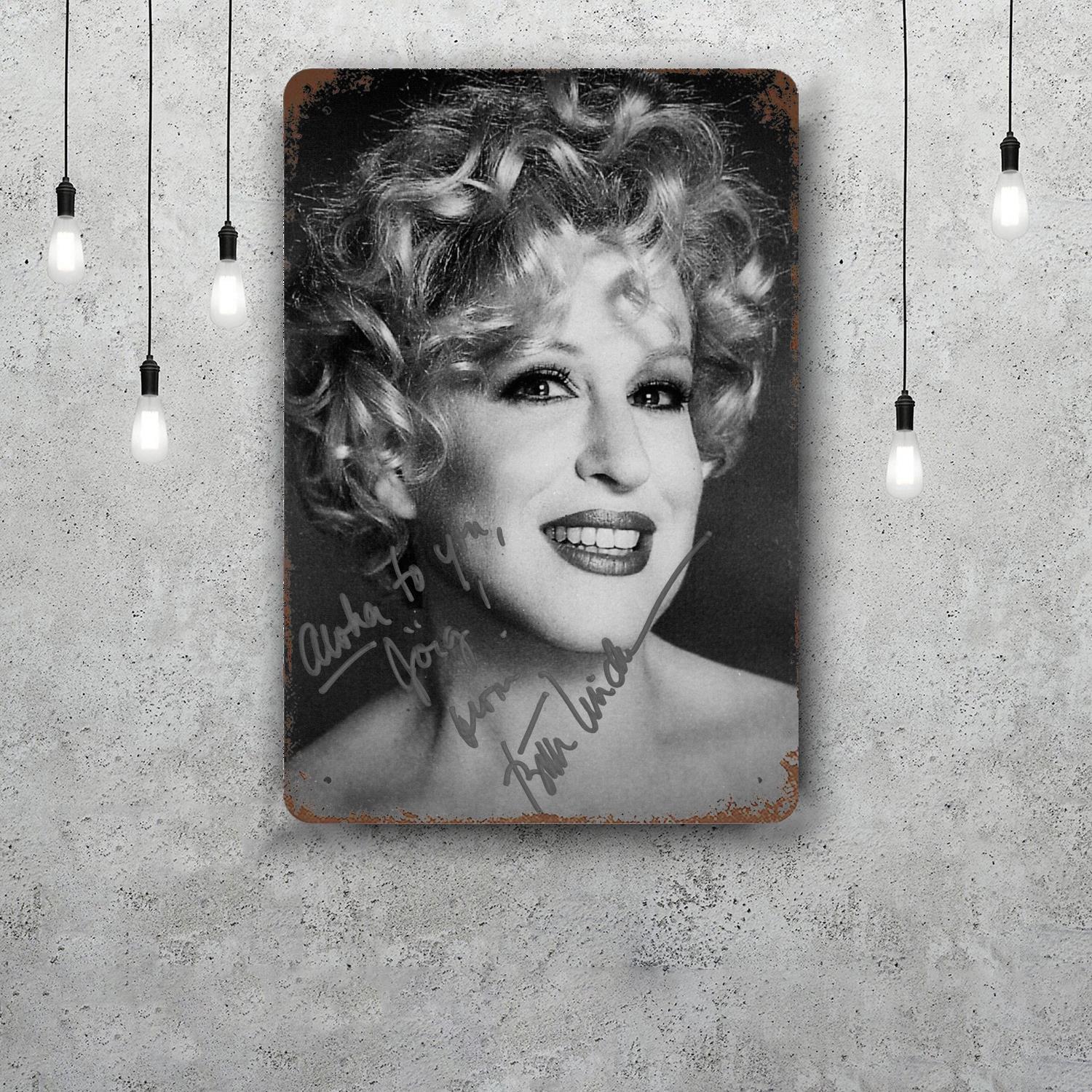 

Bette Midler Classic Poster Rusty Metal Plaque Retro Decorative Plate Bar Man Cave Garage Club Metal Sign Wall Decoration 20x30cm（7.8x11.8inch）