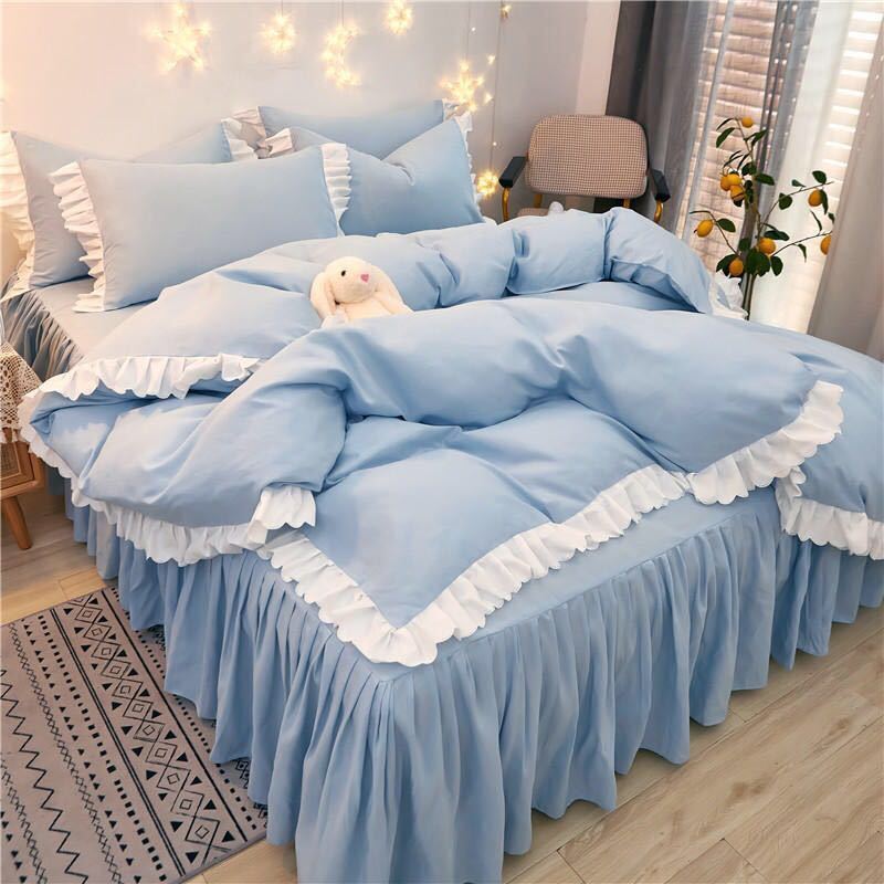 Net Red Korean Princess Style Bettrock Vierteiliger Bettbezug mit Herzspitze für Mädchen Studentenwohnheimbettwäsche