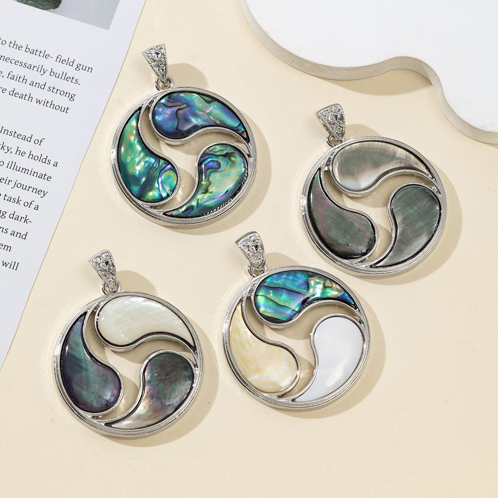 1 stk, Halskjede med anheng av naturlig skjell med yin yang-fisk - Håndlagde spirituelle smykker for balanse og harmoni, DIY-berlokker i bohemsk stil, Gave til kvinner menn