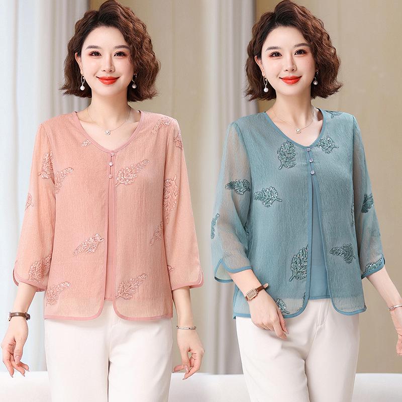 2026 Elegant Summer Chiffon Top - New Chinese Style Short-Sleeve for Stylish Middle-Aged and Elderly Women