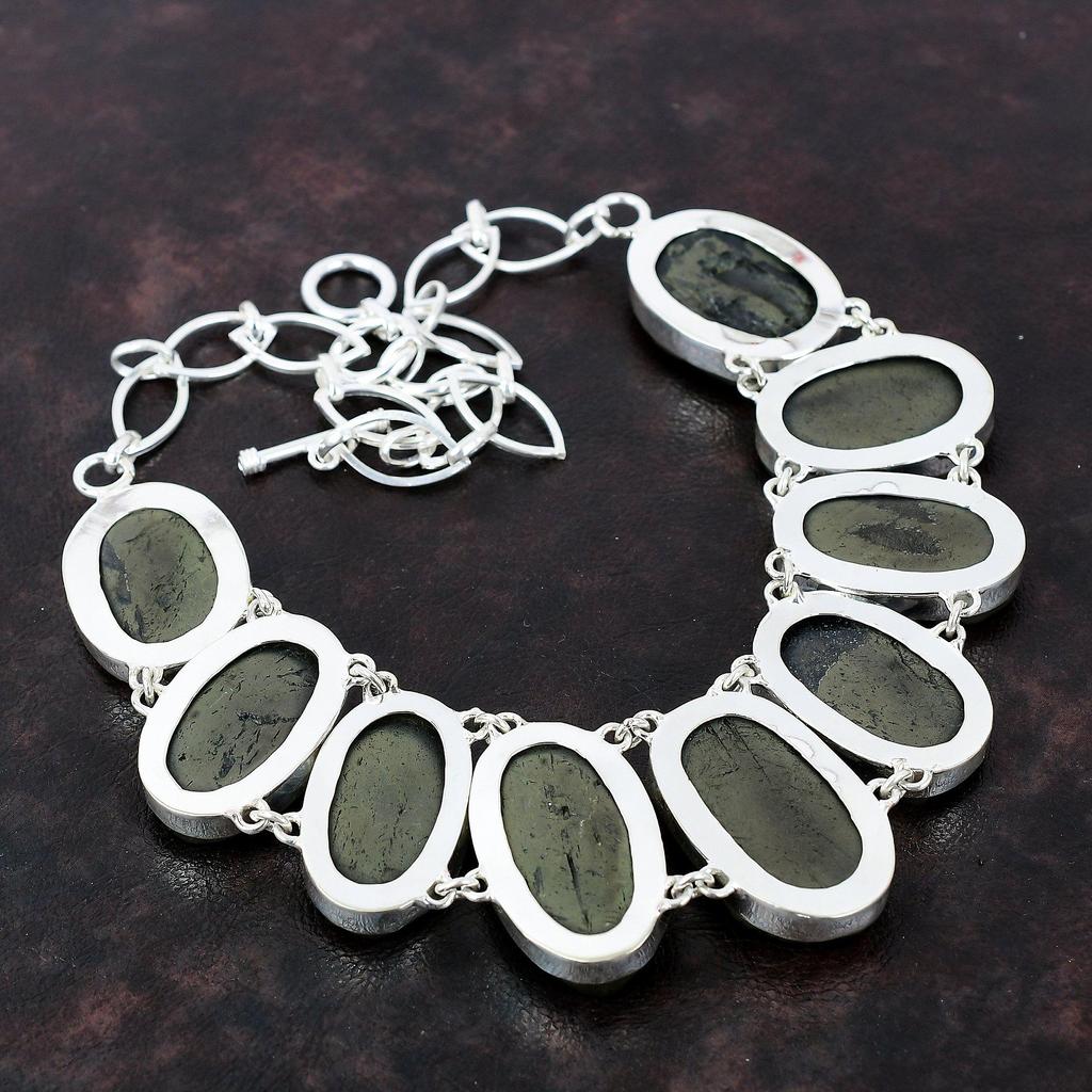 Collier de pierres précieuses brutes en tourmaline noire, collier en argent sterling 925, chaîne réglable, fait à la main, bijoux neufs, cadeau d'anniversaire