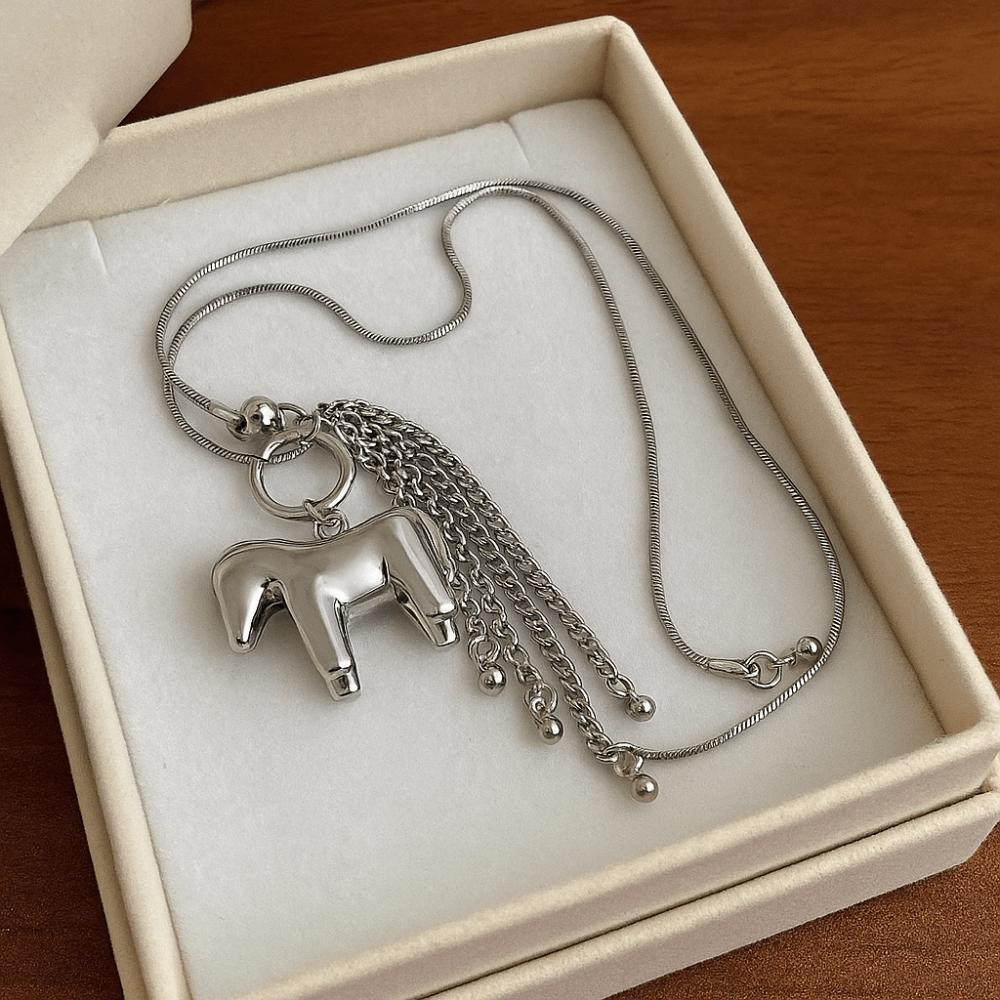 Zinc Zinc Alloy Pony Pendant Choker Smooth Surface Snake Chain Necklace Tassel Pendant Chain  Daily Use