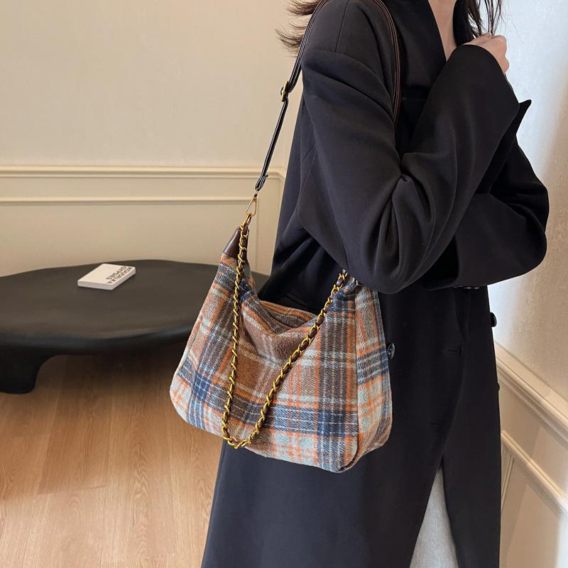 Backpack Rhombus Premium Versatile Shoulder Messenger Bag 2025 New Women's Commuter Bag