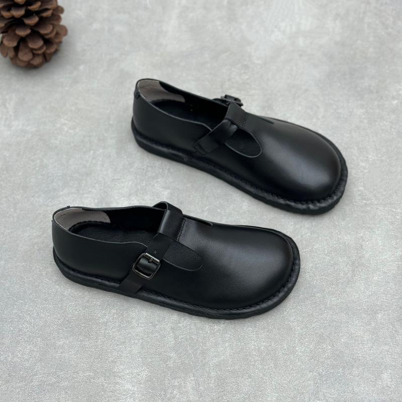 New Fashionable, Casual and Versatile Women's Shoes with Soft Soles and Soft Surfaces