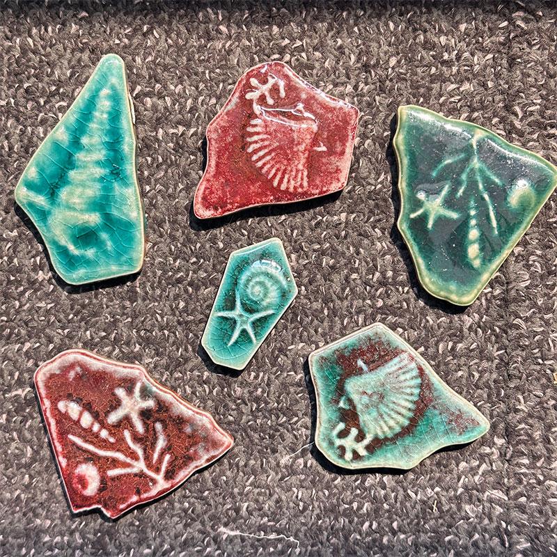 100g Multi Color Irregular Ceramic Mosaic Tiles DIY Mosaic Making Stones for Craft Hobby Arts Wall Decoration Petal oval 917