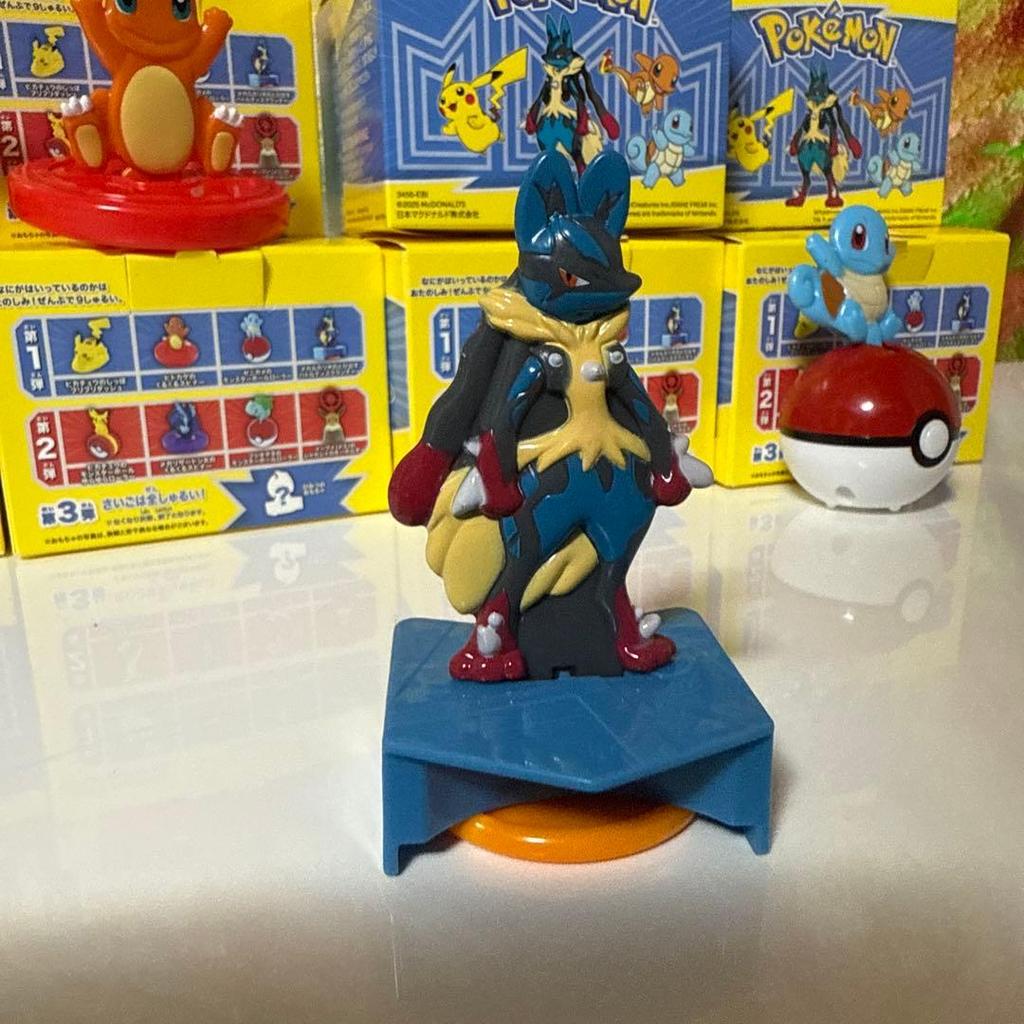 [USED] Pokemon Pikachu Snowboard Figures, 15-Piece Assortment