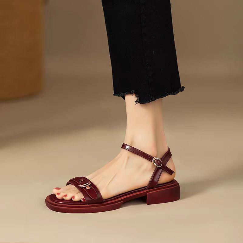 

Open-toed sandals women s new spring and summer 2025 brown retro flat-bottomed casual versatile one-word belt women s sandals 40 коричневый