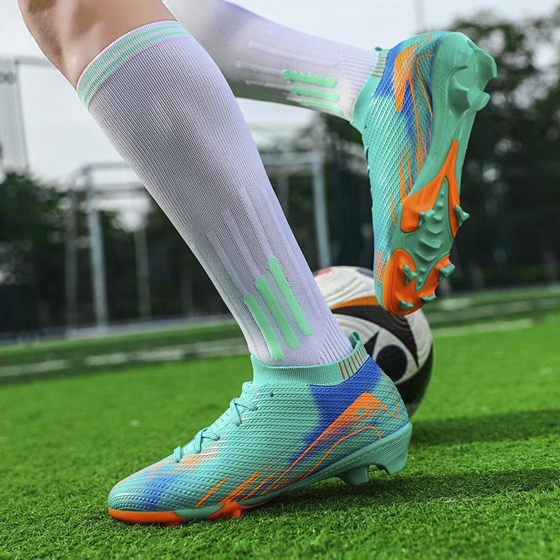 New Fashion Long Spikes Soccer Cleats for Men Women Breathable Socks Shoes Futsal Men Professional Football Sneakers Men
