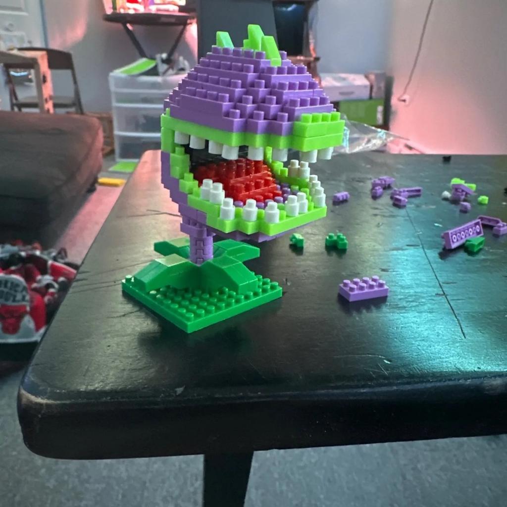 Plants VS Zombies Blokken Kleine Cartoon Mini Bouwsteen Erwtenwerper Zonnebloem Kauwer Monteren Actie Model Poppetje Speelgoed voor Kinderen
