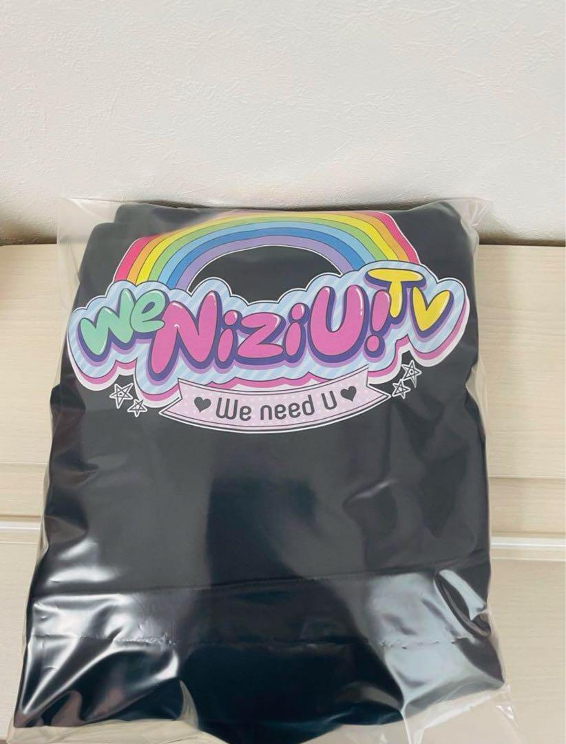 

[USED] NiziU WeNiziU! TV Hoodie, Size L