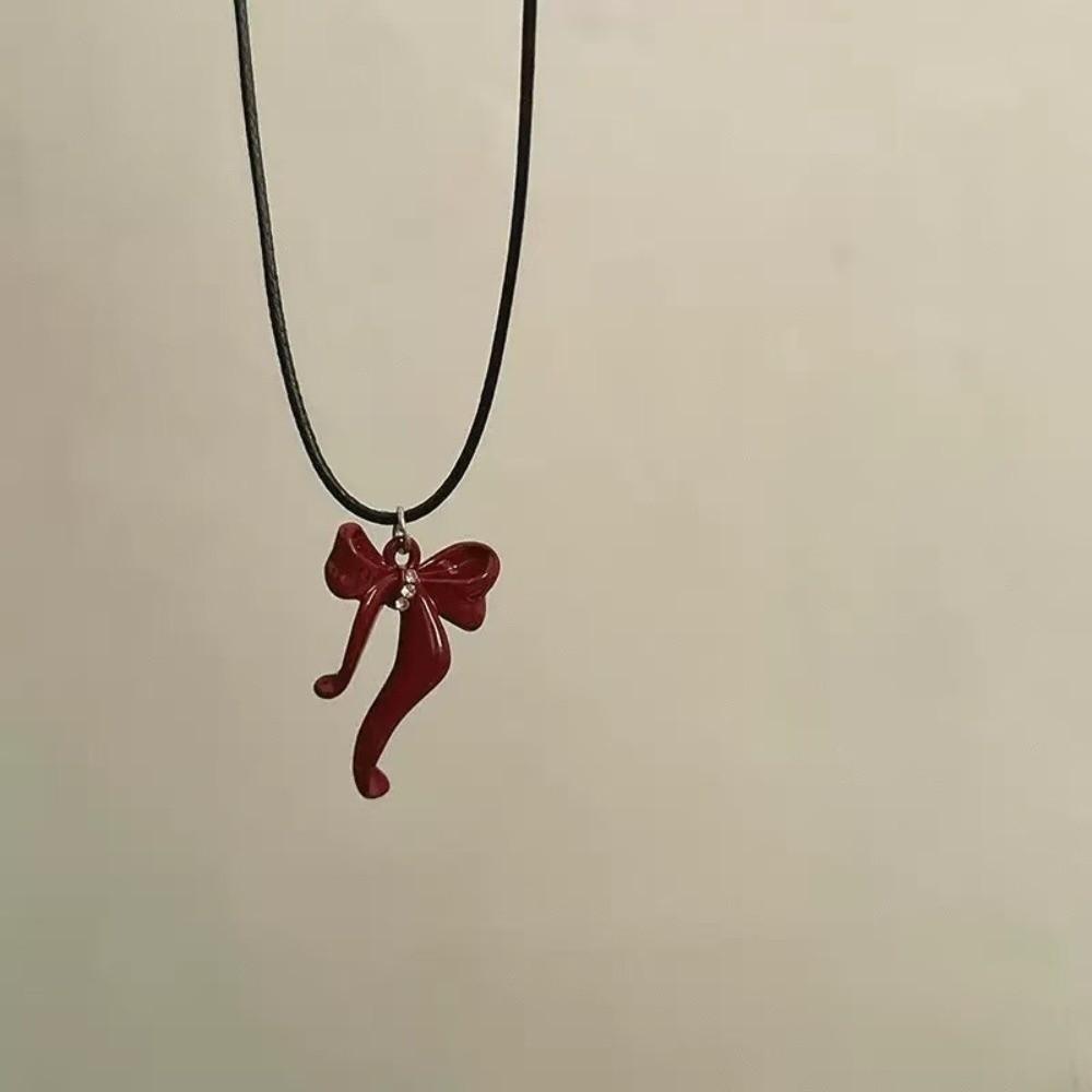 

Red Leather Rope Necklace Cool Clavicle Chain Niche Bowknot Pendant Necklace Y2K Party Style C