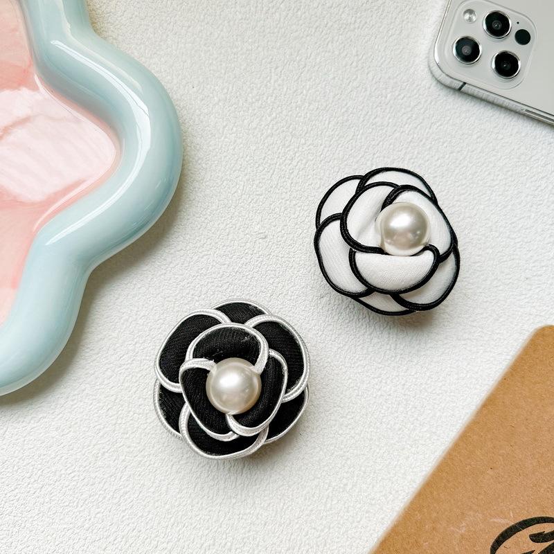 Pearl Fabric Soft Camellia Mobile Phone Airbag Holder Adhesive Small Fresh Desktop Watching Drama Online Class Support