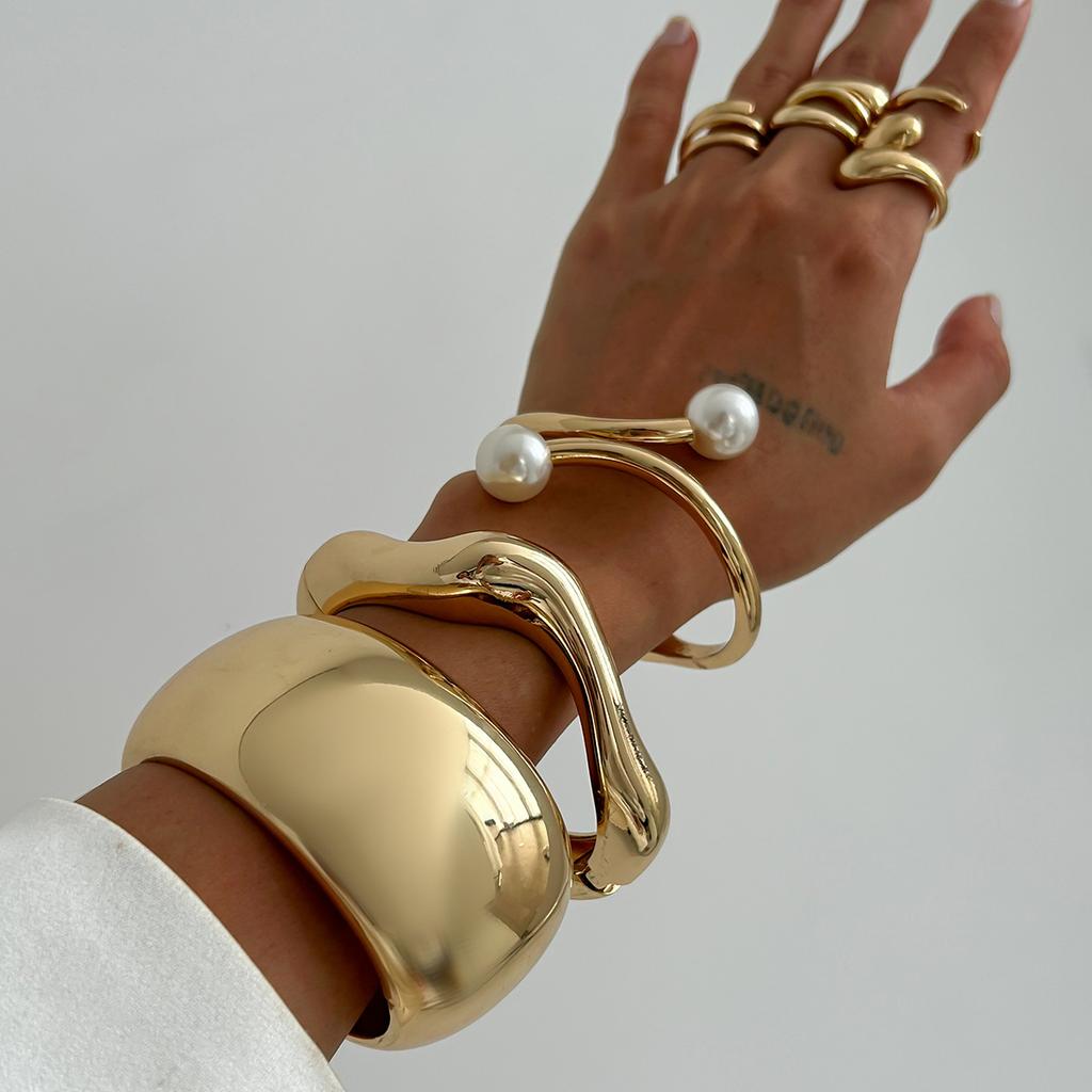 DIEZI Exaggerated Imitation Pearl Heavy Metal Wide Cuff Bangles Bracelets Hip Hop Punk Geometric Spring Bangles For Women Men